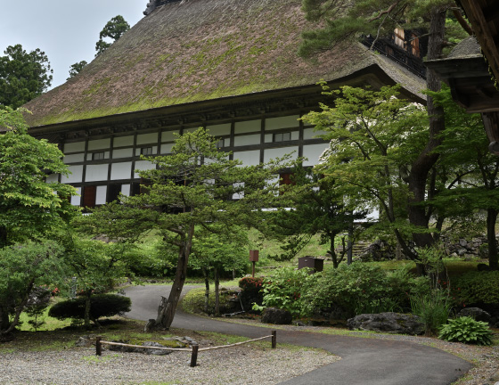 大梅拈華山 圓通 正法寺